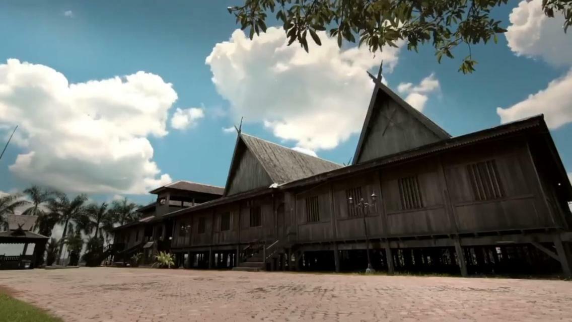 Orangutan Shaka Houseboat With Cabin Pangkalanbuun Exterior foto